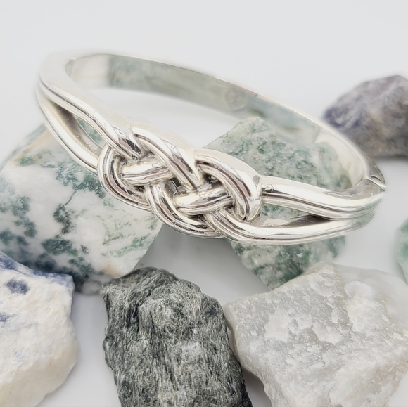 $72 Brighton "Interlok" Hinged Bangle w Celtic Knot! Bestselling Current Style! - Picture 9 of 16